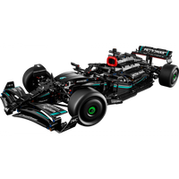 Sestavovací puzzle závodního superauta Mercedes F1