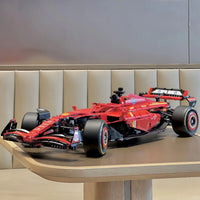 Sestavovací puzzle závodního superauta Ferrari
